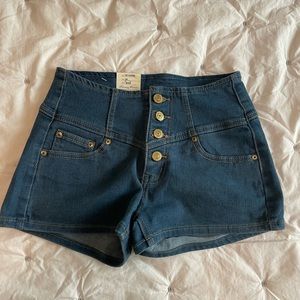 Women Stretchy Jean Shorts Size 26 US 2